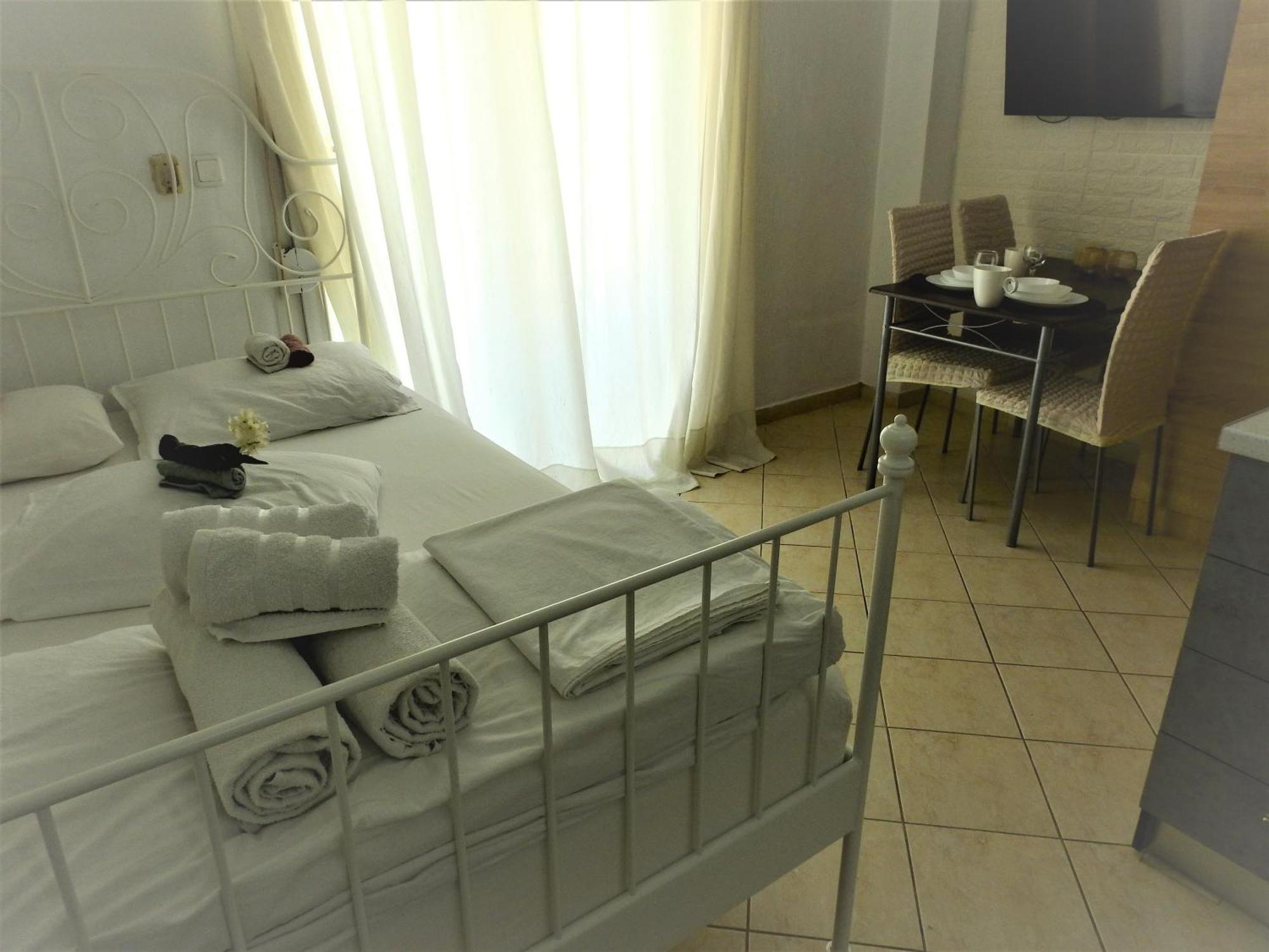 Konstantinos'S Luxury Studio Солун Екстериор снимка