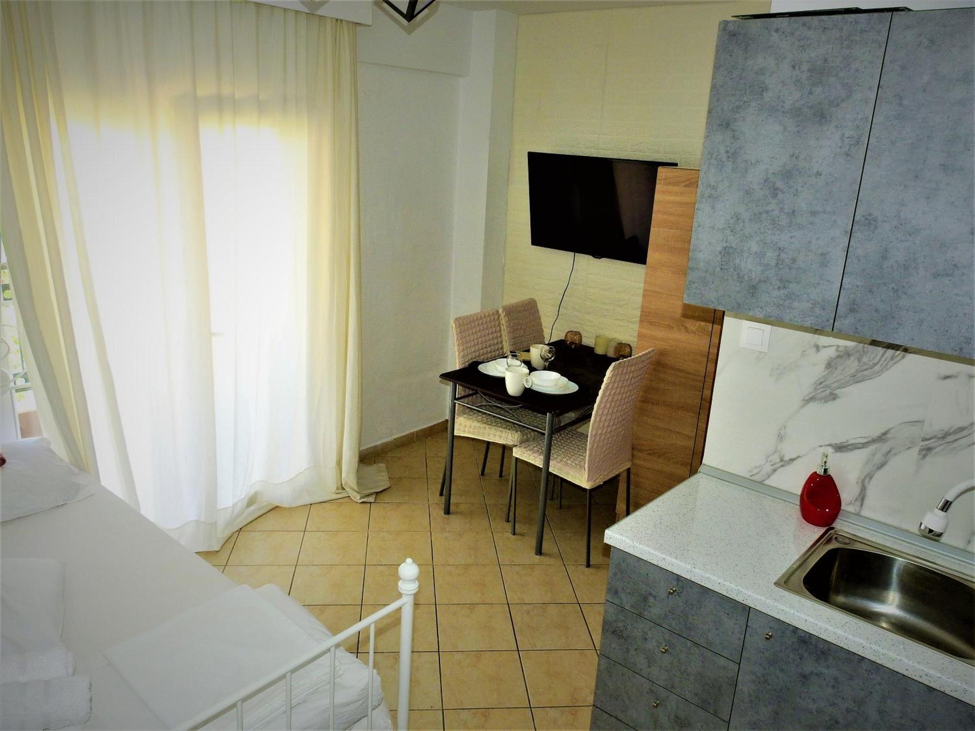 Konstantinos'S Luxury Studio Солун Екстериор снимка