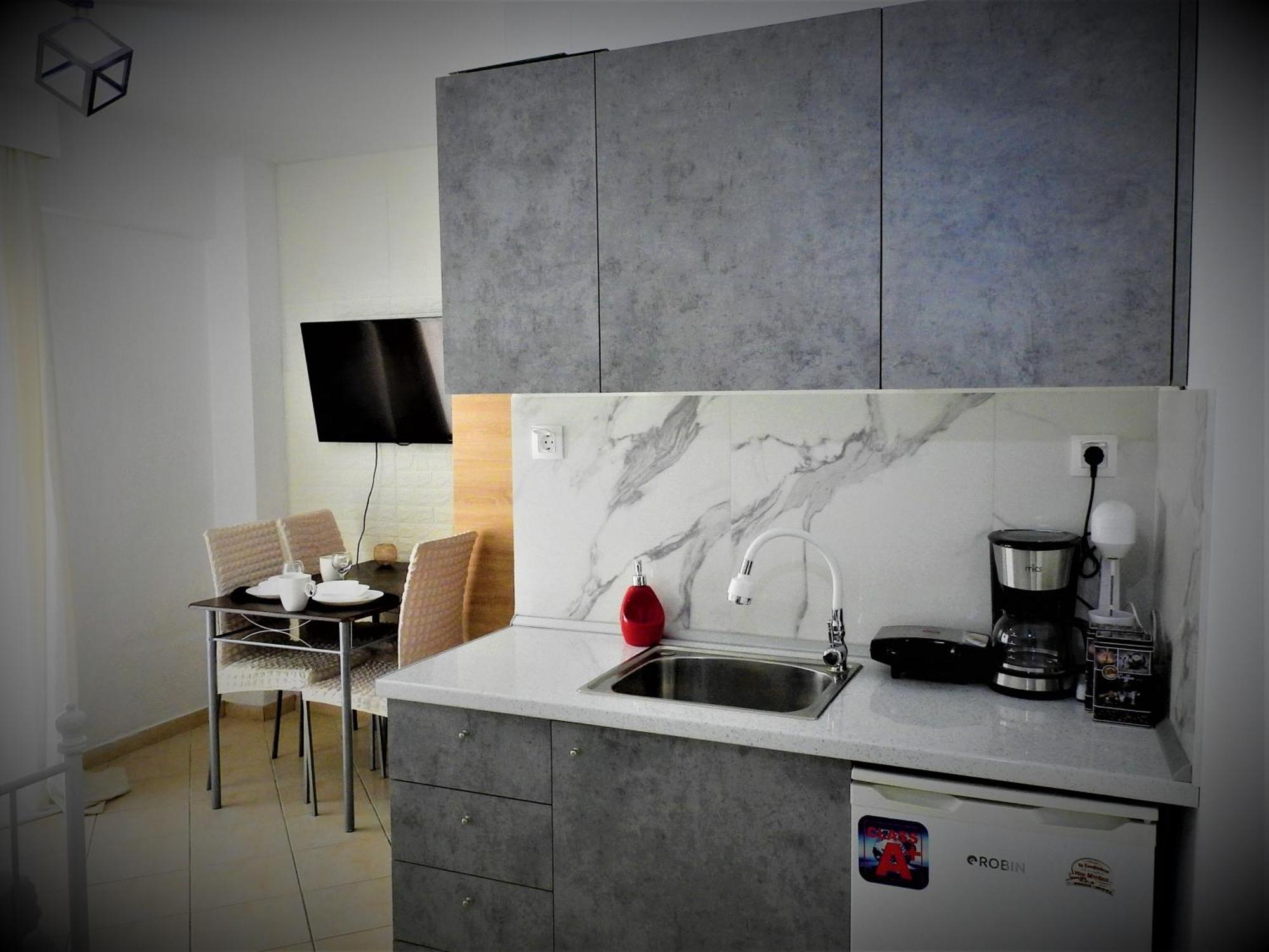 Konstantinos'S Luxury Studio Солун Екстериор снимка